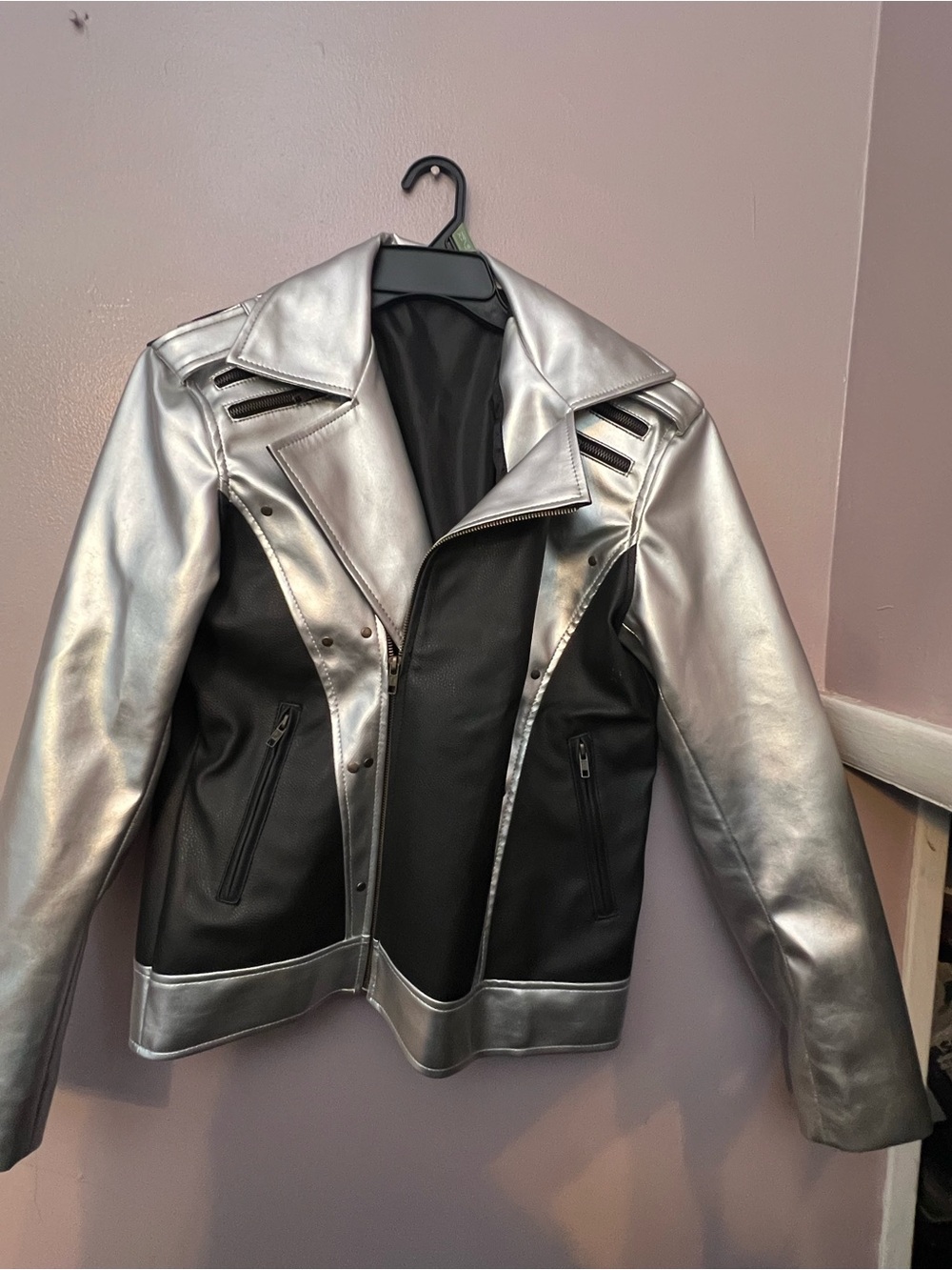 Metallic Silver & Black Women's Moto Jacket Size XS PreOwned